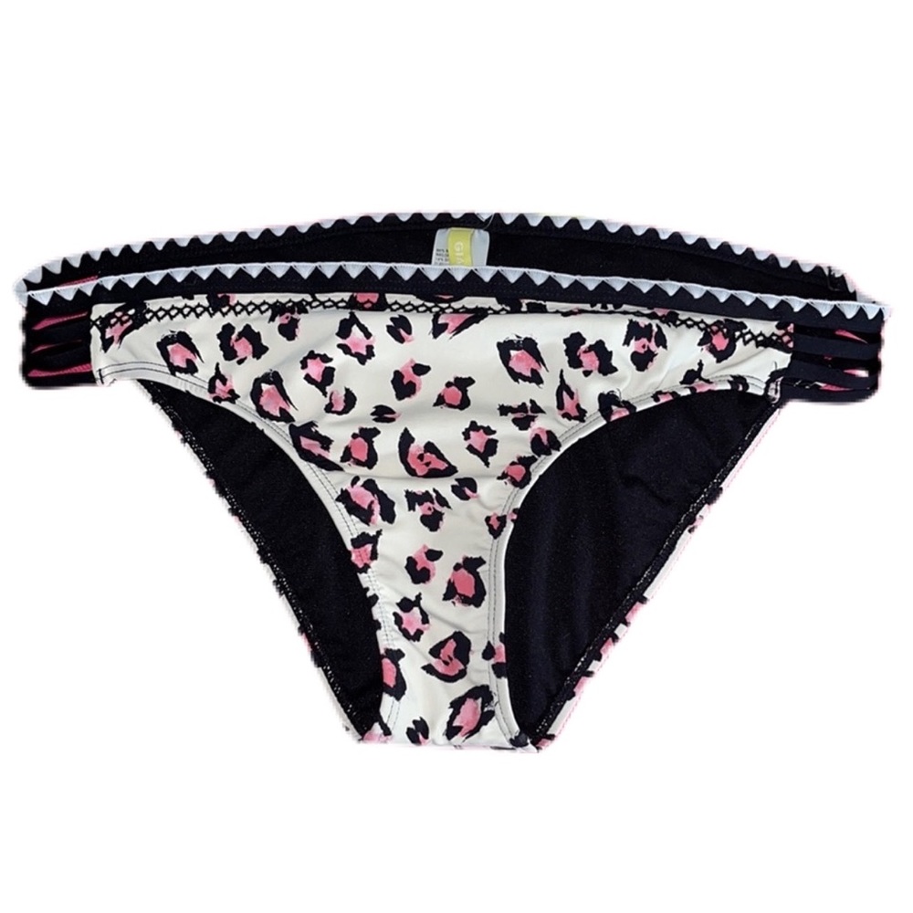 Leopard bikini bottom